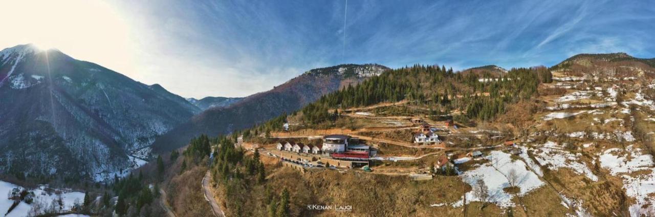 Hotel Panorama Rugove Peje Extérieur photo