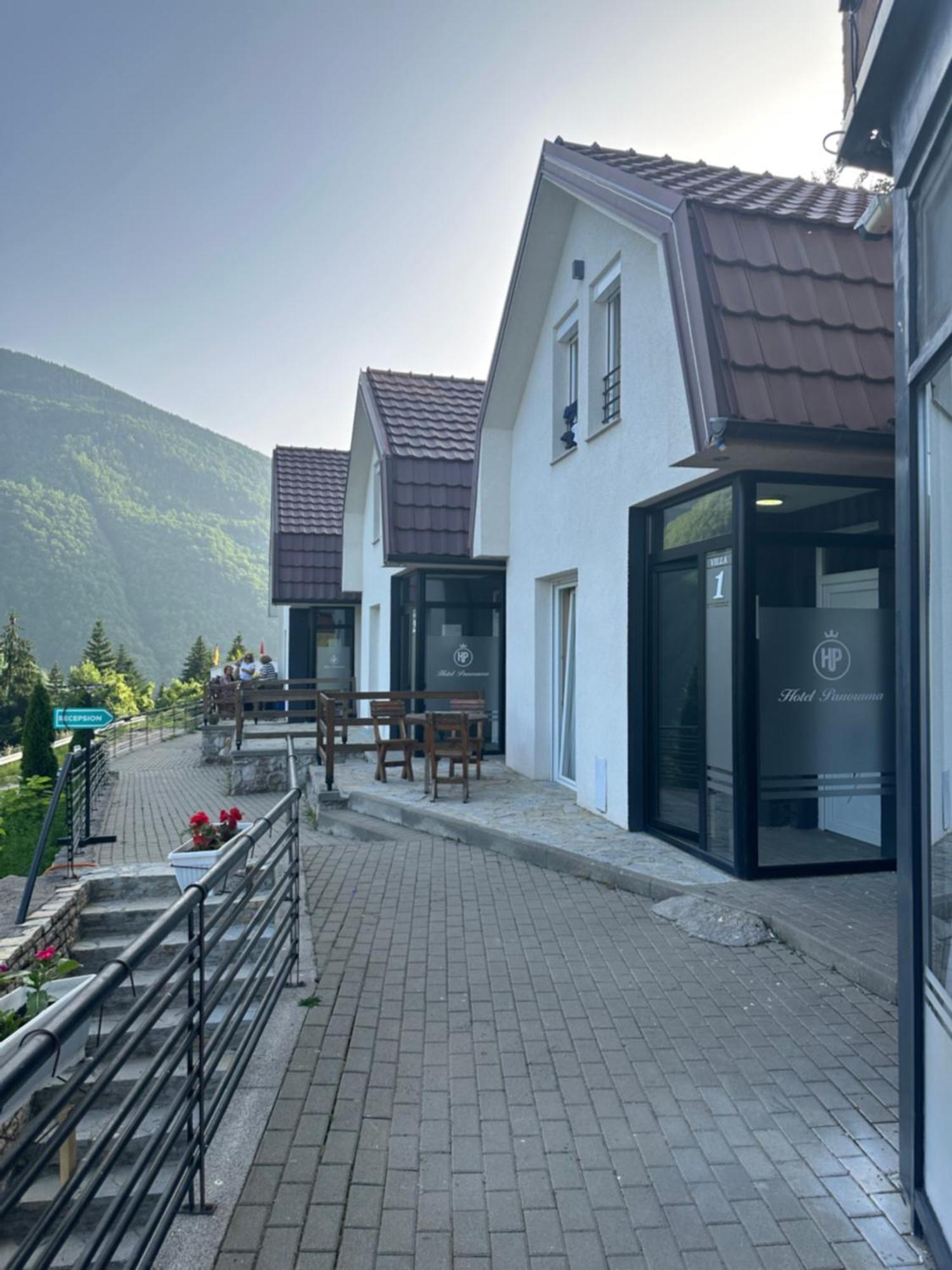Hotel Panorama Rugove Peje Extérieur photo