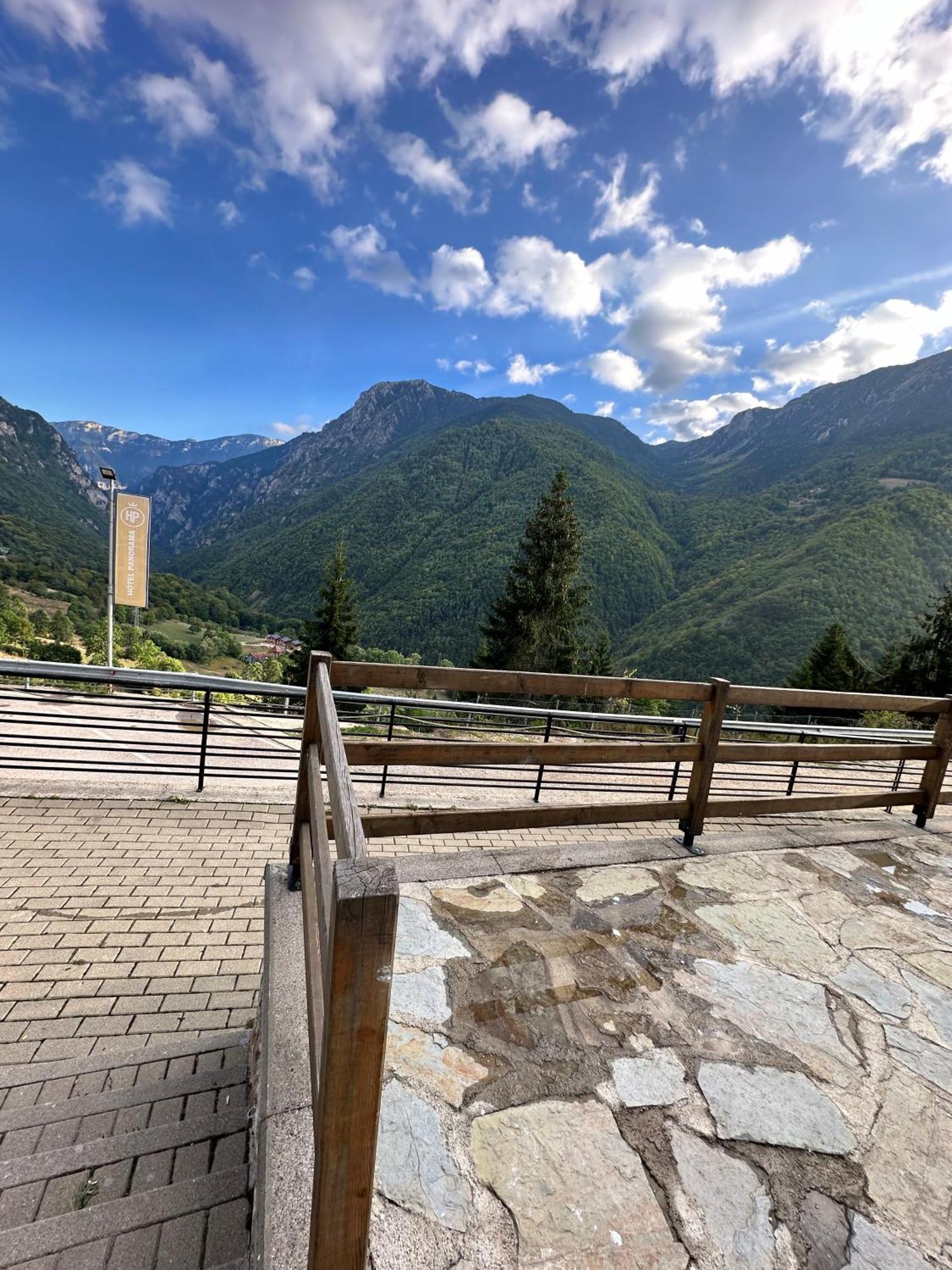 Hotel Panorama Rugove Peje Extérieur photo